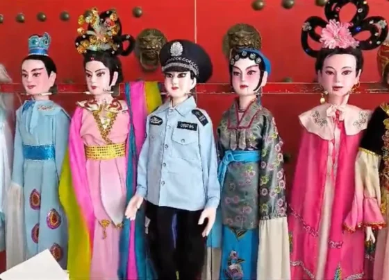 China is keeping puppet art alive