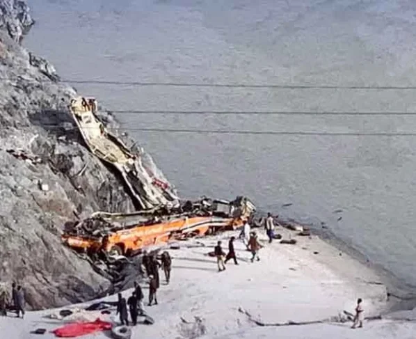 20 passengers killed in Gilgit-Baltistan bus accident