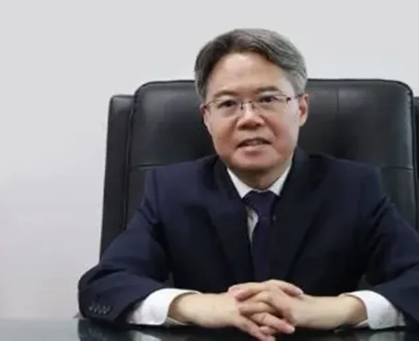 中国大使拜访了总理和讨论双边关系