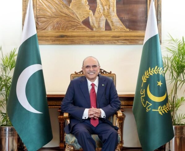 总统承诺继承布托进步事业